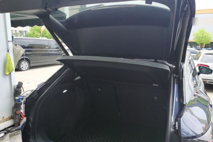 Used Volkswagen ID.4 CROZZ 2022 Long-Range Lite PRO Edition Trunk