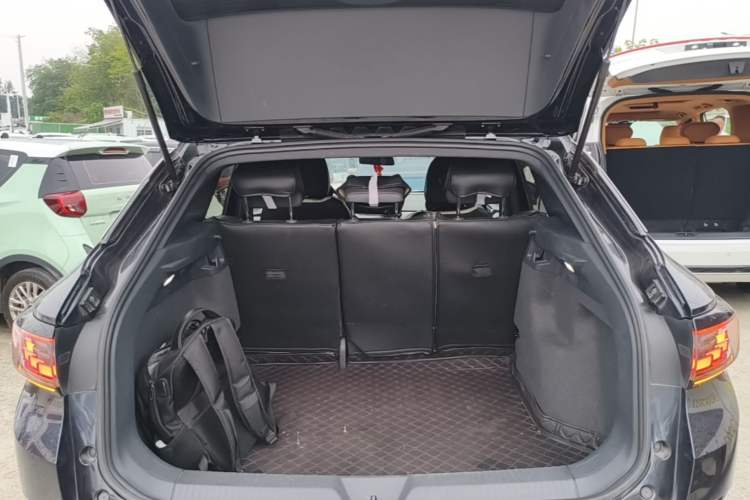 Used Volkswagen ID.4 CROZZ 2022 Pure Edition Limited Edition Trunk