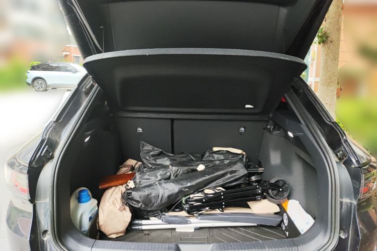 Used Volkswagen ID.4 CROZZ 2022 Long-Range Lite PRO Edition Trunk