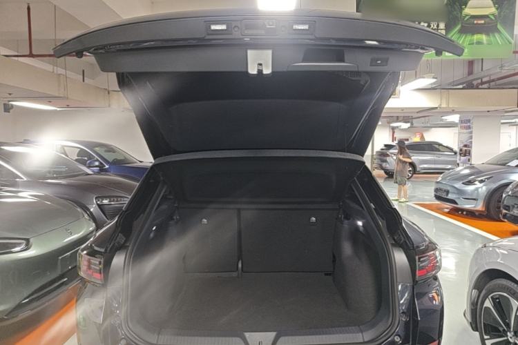 Used Volkswagen ID.4 CROZZ 2022 Long-Range Lite PRO Edition Trunk
