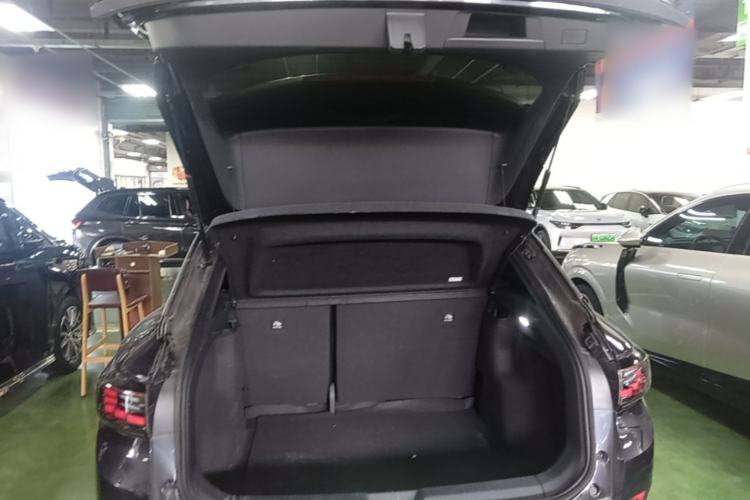 Used Volkswagen ID.4 CROZZ 2022 Standard Range PURE Edition Trunk