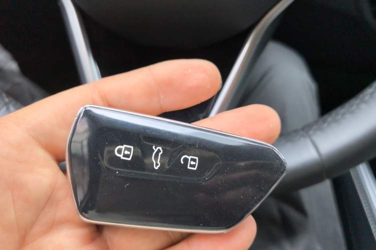 Used Volkswagen ID.4 CROZZ 2022 Long-Range PURE+ Edition Vehicle Key
