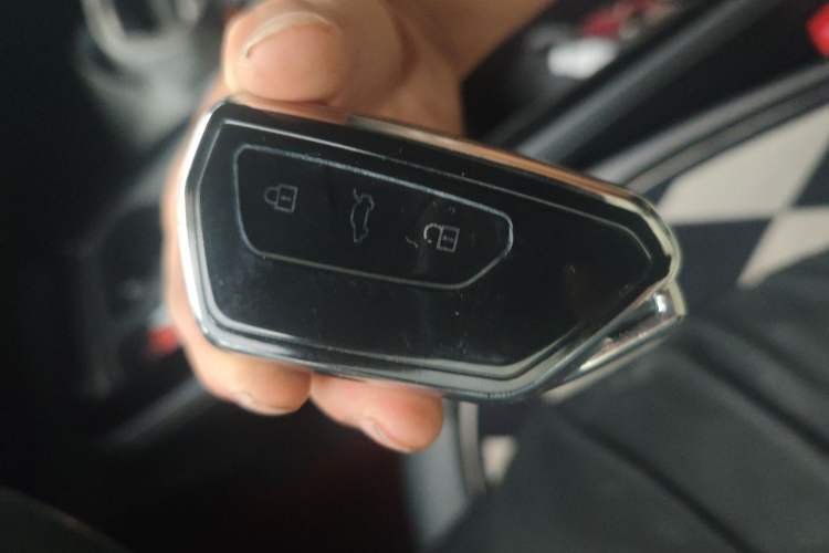 Used Volkswagen ID.4 CROZZ 2022 Long-Range PRO Edition Vehicle Key