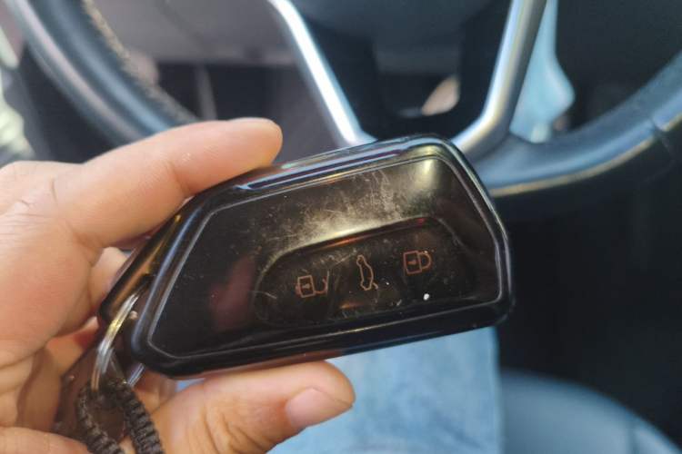 Used Volkswagen ID.4 CROZZ 2022 Long-Range Lite PRO Edition Vehicle Key