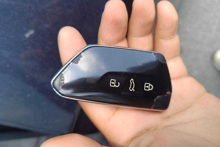 Used Volkswagen ID.4 CROZZ 2022 Long-Range Lite PRO Edition Vehicle Key