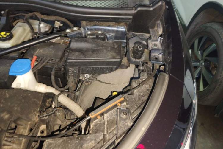 Used Volkswagen ID.4 CROZZ 2022 Long-Range Lite PRO Edition Engine Bay Left