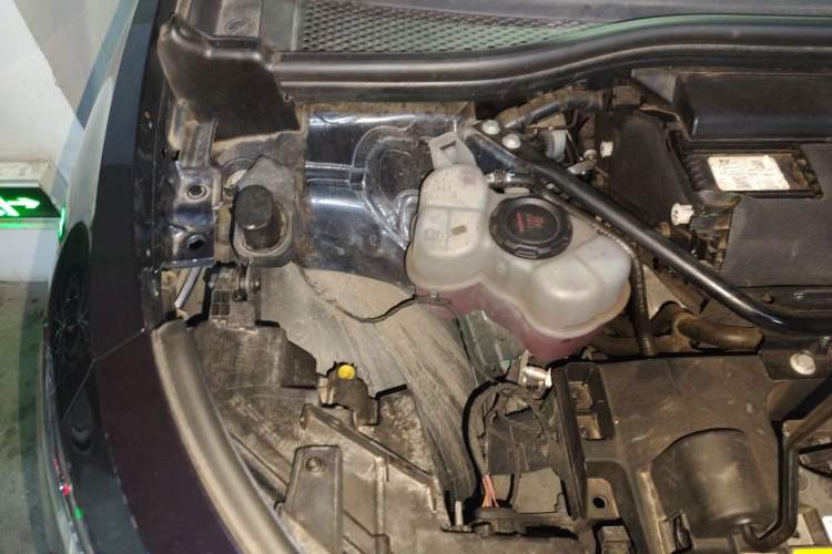 Used Volkswagen ID.4 CROZZ 2022 Long-Range Lite PRO Edition Engine Bay Right