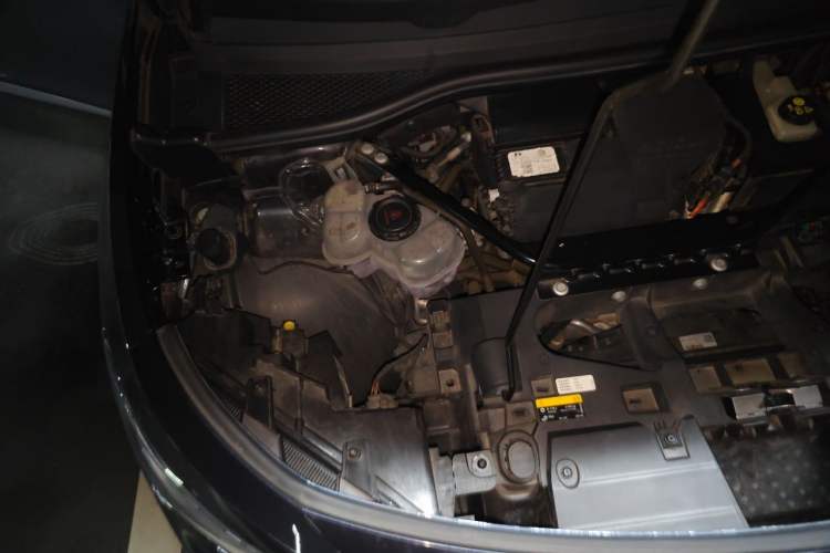 Used Volkswagen ID.4 CROZZ 2022 High-Performance PRIME Edition Engine Bay Right