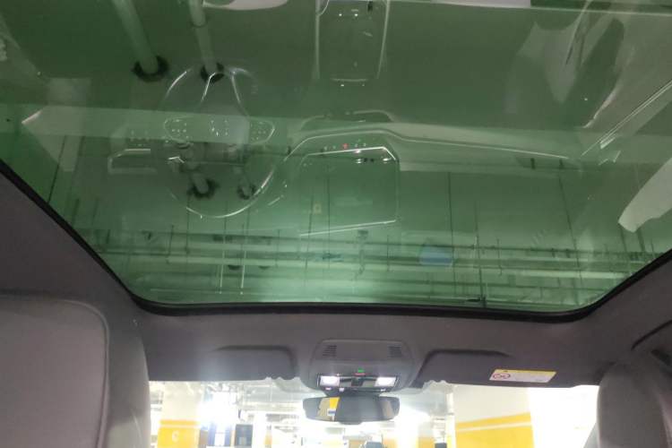 Used Volkswagen ID.4 CROZZ 2022 Long-Range Lite PRO Edition Headliner