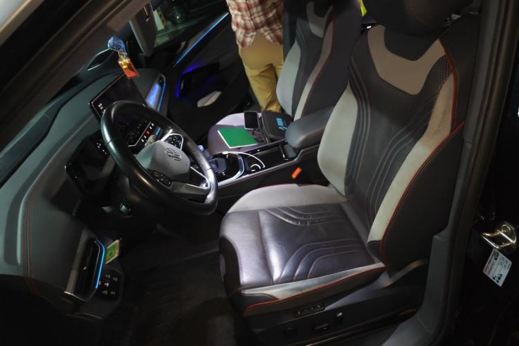 Used Volkswagen ID.4 CROZZ 2022 High-Performance PRIME Edition Left Front Seat