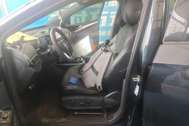 Used Volkswagen ID.4 CROZZ 2022 Long-Range Lite PRO Edition Left Front Seat