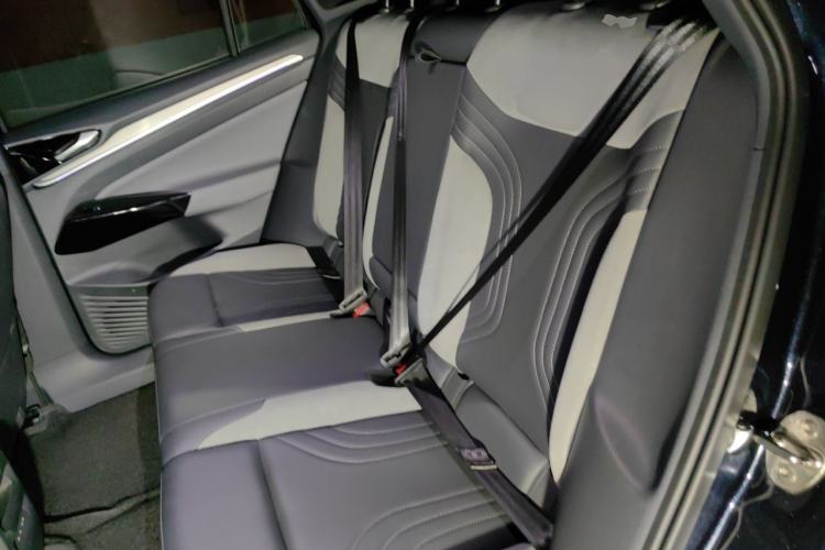 Used Volkswagen ID.4 CROZZ 2022 Long-Range Lite PRO Edition Left Rear Seat
