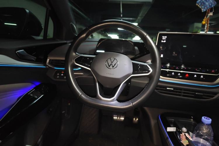 Used Volkswagen ID.4 CROZZ 2022 High-Performance PRIME Edition Steering Wheel