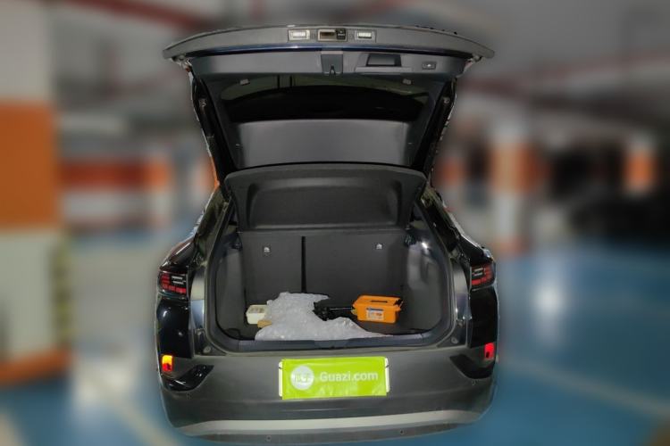 Used Volkswagen ID.4 CROZZ 2022 Long-Range Lite PRO Edition Trunk