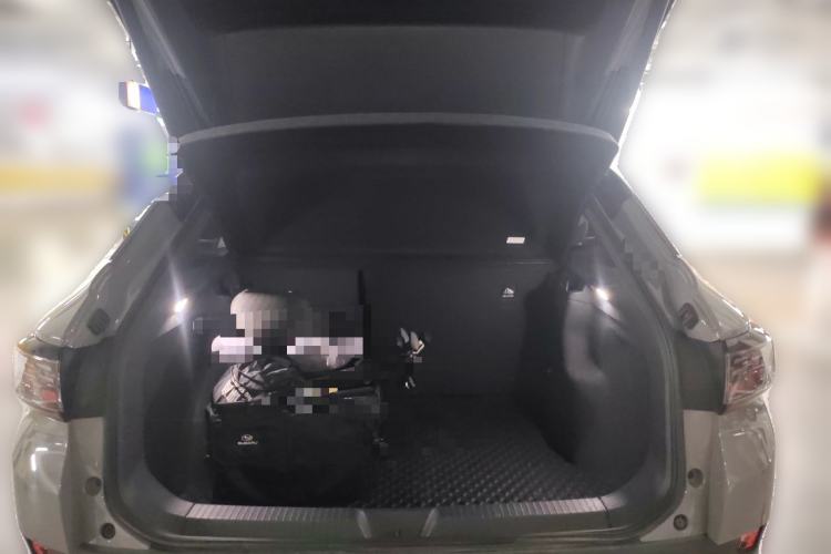 Used Volkswagen ID.4 CROZZ 2022 Long-Range Lite PRO Edition Trunk
