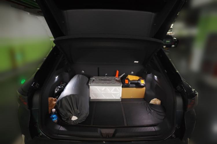 Used Volkswagen ID.4 CROZZ 2022 High-Performance PRIME Edition Trunk