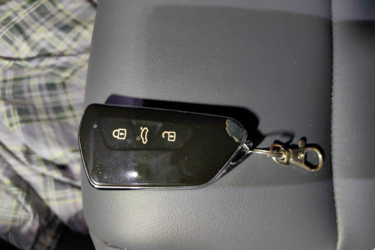Used Volkswagen ID.4 CROZZ 2022 Long-Range Lite PRO Edition Vehicle Key