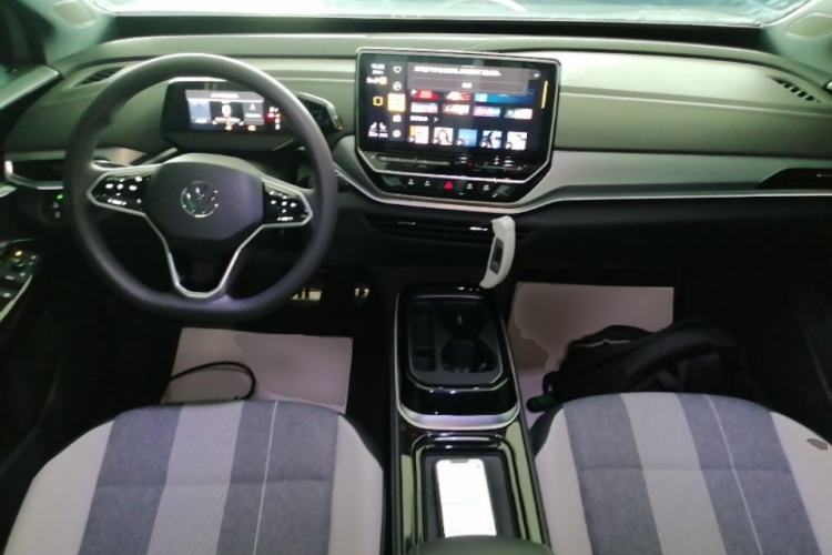 Used Volkswagen ID.4 CROZZ 2022 Pure Edition Limited Edition Center Console