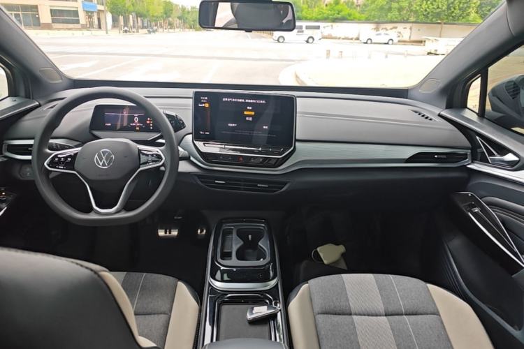 Used Volkswagen ID.4 CROZZ 2022 Long-Range PURE+ Edition Center Console