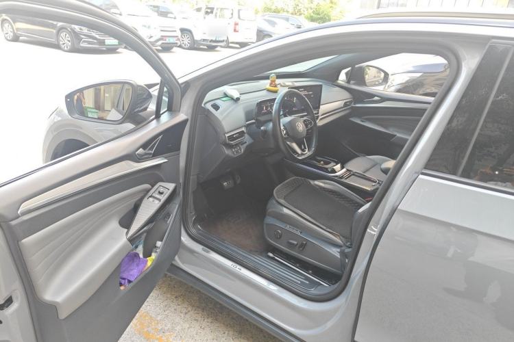 Used Volkswagen ID.4 CROZZ 2022 Long-Range Lite PRO Edition Driver Seat