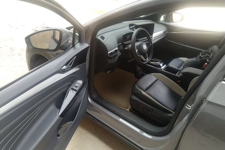 Used Volkswagen ID.4 CROZZ 2022 Pure Edition Limited Edition Driver Seat