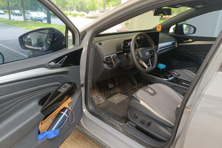 Used Volkswagen ID.4 CROZZ 2022 Pure Edition Limited Edition Driver Seat