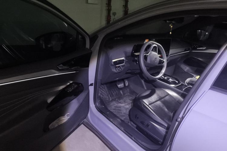 Used Volkswagen ID.4 CROZZ 2022 Standard Range PURE Edition Driver Seat