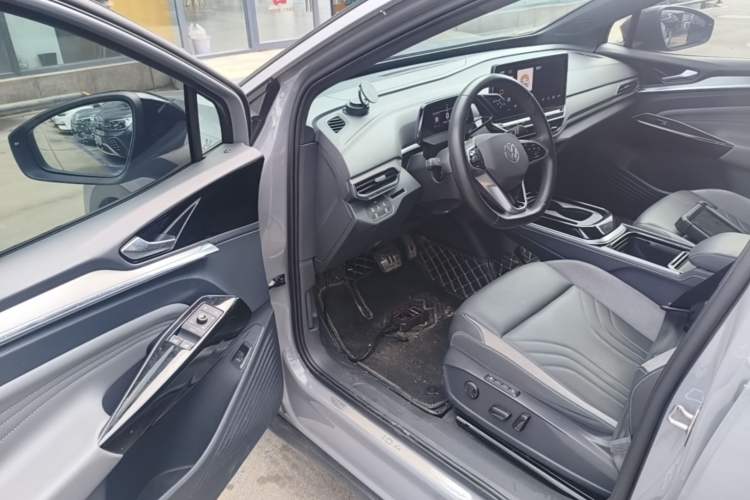 Used Volkswagen ID.4 CROZZ 2022 Long-Range Lite PRO Edition Driver Seat