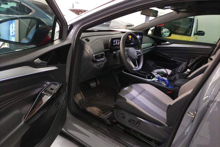 Used Volkswagen ID.4 CROZZ 2022 Pure Edition Limited Edition Driver Seat