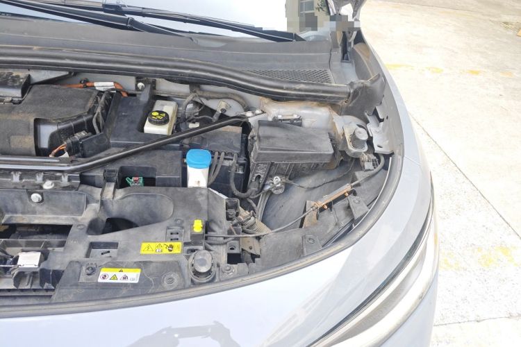Used Volkswagen ID.4 CROZZ 2022 Long-Range Lite PRO Edition Engine Bay Left