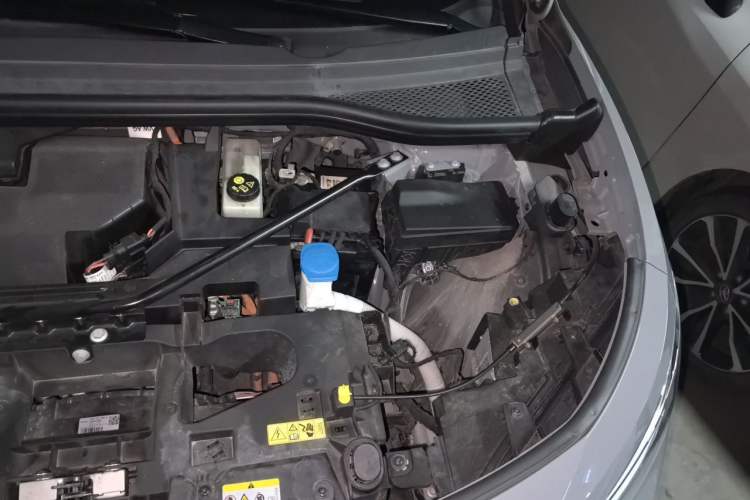 Used Volkswagen ID.4 CROZZ 2022 Long-Range PURE+ Edition Engine Bay Left