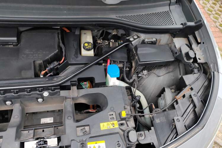 Used Volkswagen ID.4 CROZZ 2022 Pure Edition Limited Edition Engine Bay Left