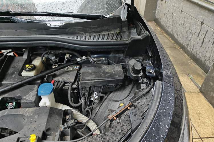 Used Volkswagen ID.4 CROZZ 2022 Long-Range PURE+ Edition Engine Bay Left