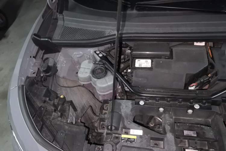 Used Volkswagen ID.4 CROZZ 2022 Long-Range PURE+ Edition Engine Bay Right
