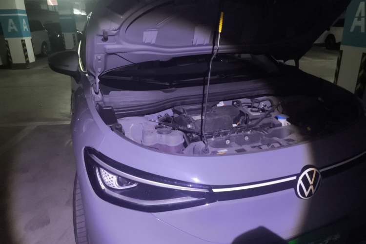 Used Volkswagen ID.4 CROZZ 2022 Standard Range PURE Edition Engine Bay Right