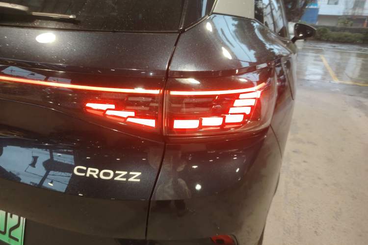 Used Volkswagen ID.4 CROZZ 2022 Pure Edition Limited Edition Exterior 3