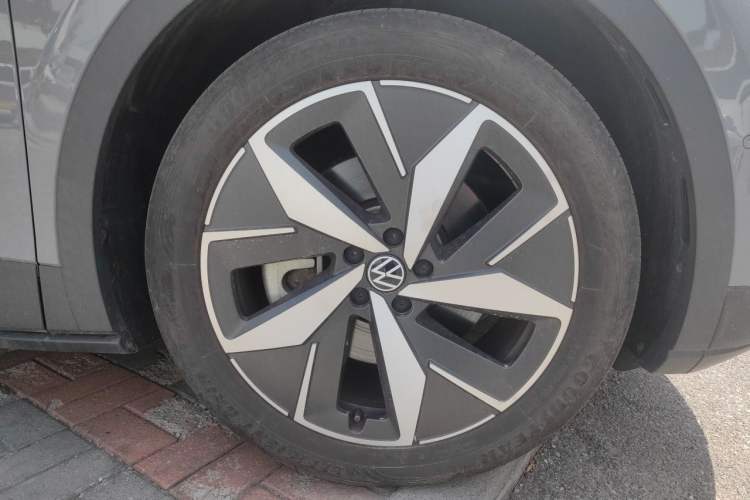 Used Volkswagen ID.4 CROZZ 2022 Long-Range Lite PRO Edition Exterior 4