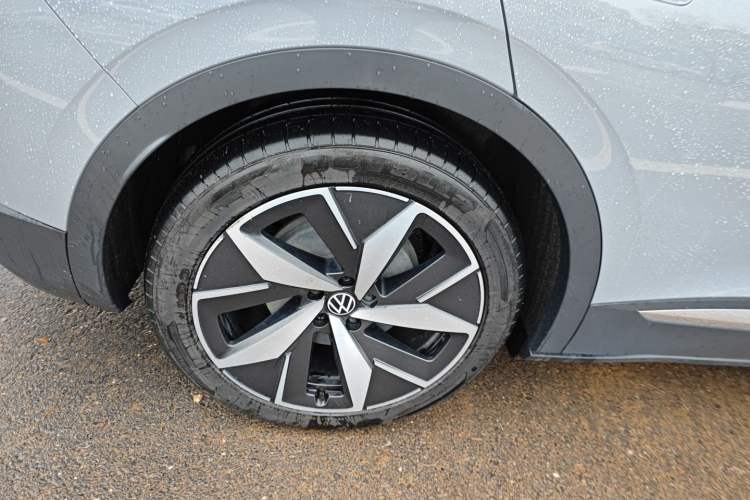 Used Volkswagen ID.4 CROZZ 2022 Long-Range PURE+ Edition Exterior 8