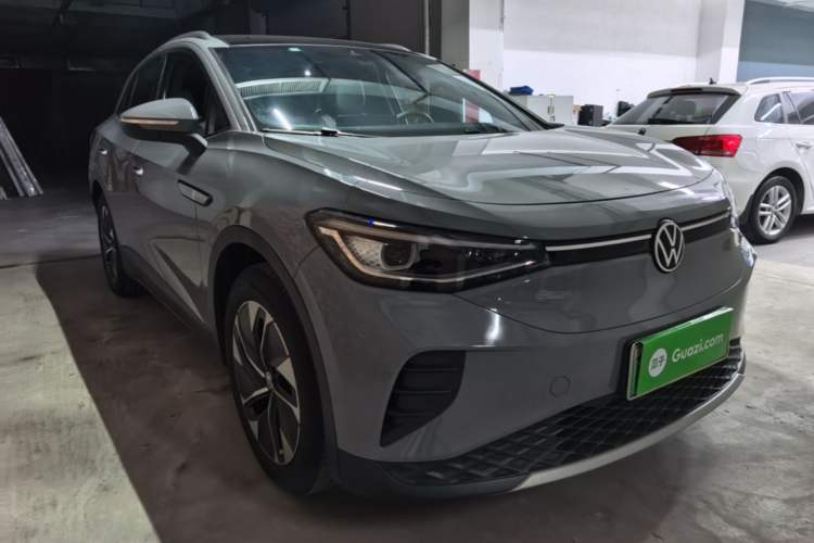 Used Volkswagen ID.4 CROZZ 2022 Pure Edition Limited Edition Front Right 45 Deg
