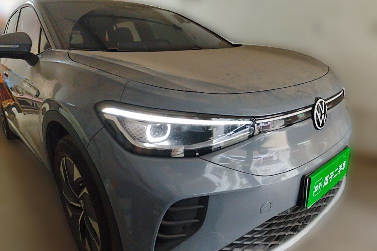 Used Volkswagen ID.4 CROZZ 2022 Long-Range PURE+ Edition Front Right 45 Deg