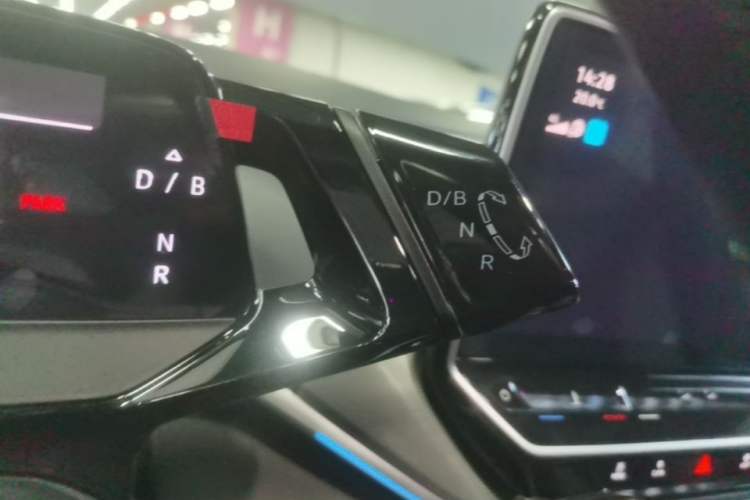 Used Volkswagen ID.4 CROZZ 2022 Long-Range Lite PRO Edition Gear Lever