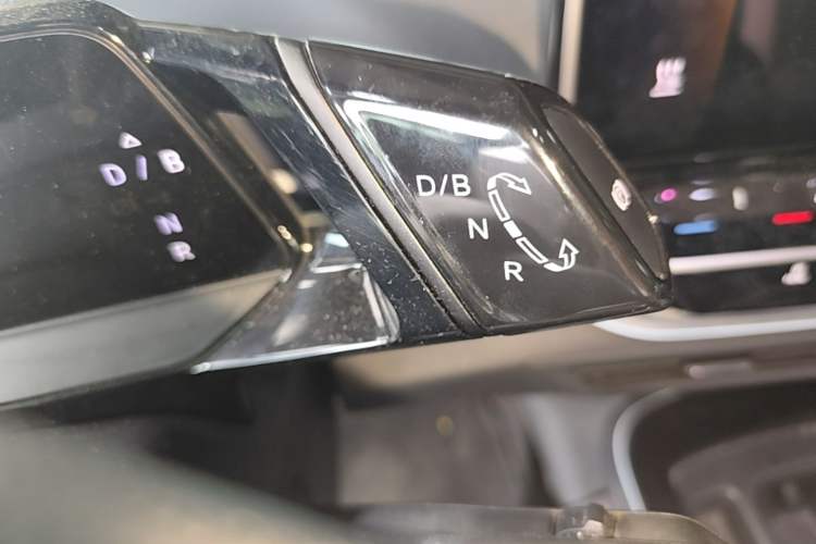 Used Volkswagen ID.4 CROZZ 2022 Standard Range PURE Edition Gear Lever