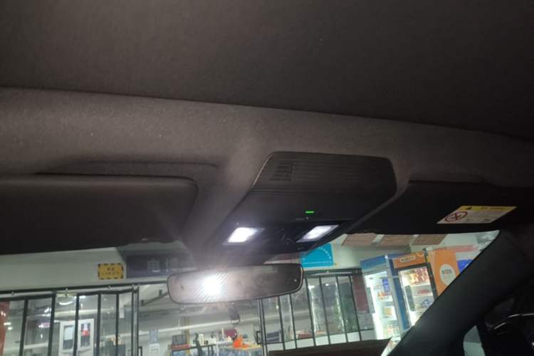 Used Volkswagen ID.4 CROZZ 2022 Long-Range Lite PRO Edition Headliner