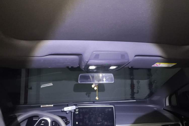 Used Volkswagen ID.4 CROZZ 2022 Standard Range PURE Edition Headliner