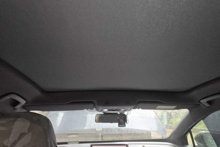 Used Volkswagen ID.4 CROZZ 2022 Long-Range PURE+ Edition Headliner