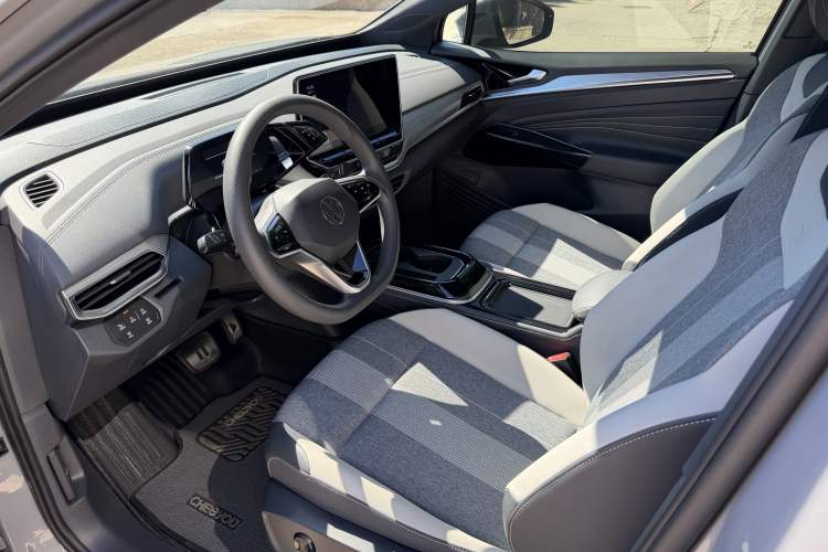 Used Volkswagen ID.4 CROZZ 2022 Pure Edition Limited Edition Interior 1