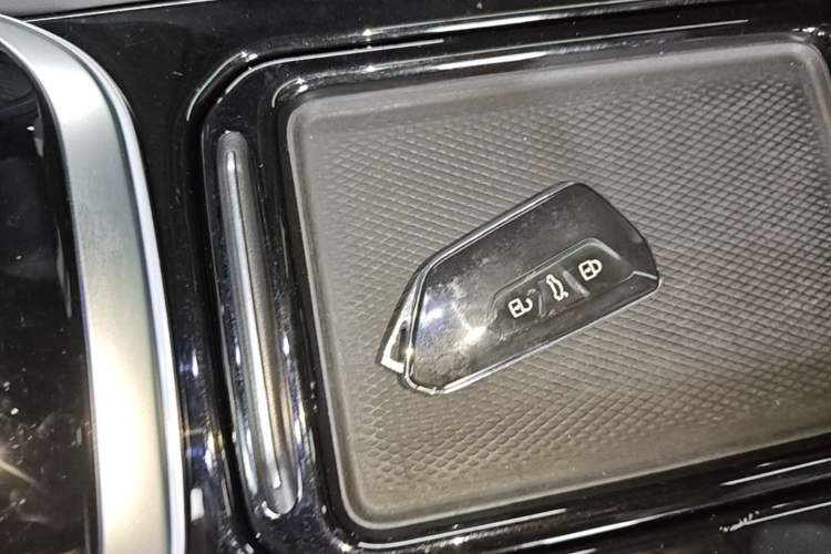 Used Volkswagen ID.4 CROZZ 2022 Long-Range PURE+ Edition Interior 1
