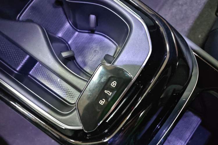 Used Volkswagen ID.4 CROZZ 2022 High-Performance PRIME Edition Interior 1