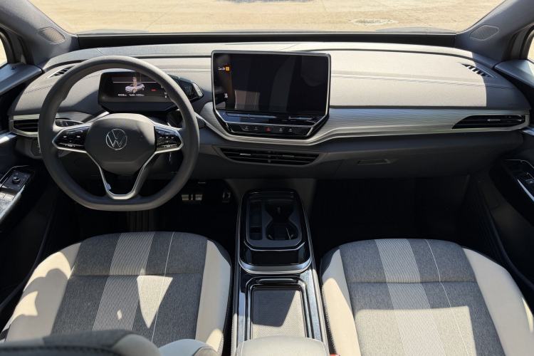 Used Volkswagen ID.4 CROZZ 2022 Pure Edition Limited Edition Interior 2