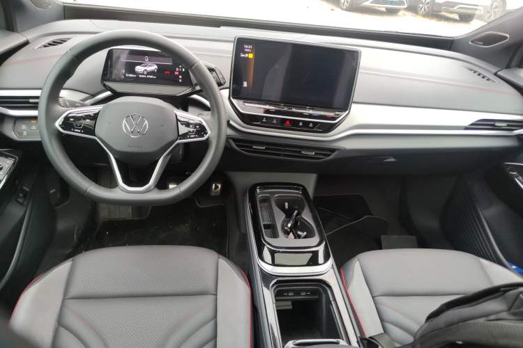 Used Volkswagen ID.4 CROZZ 2022 High-Performance PRIME Edition Interior 2